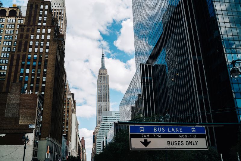 New York Charter Bus Rental Tips for Visiting Attractions, Shopping, and Entertainment Spots